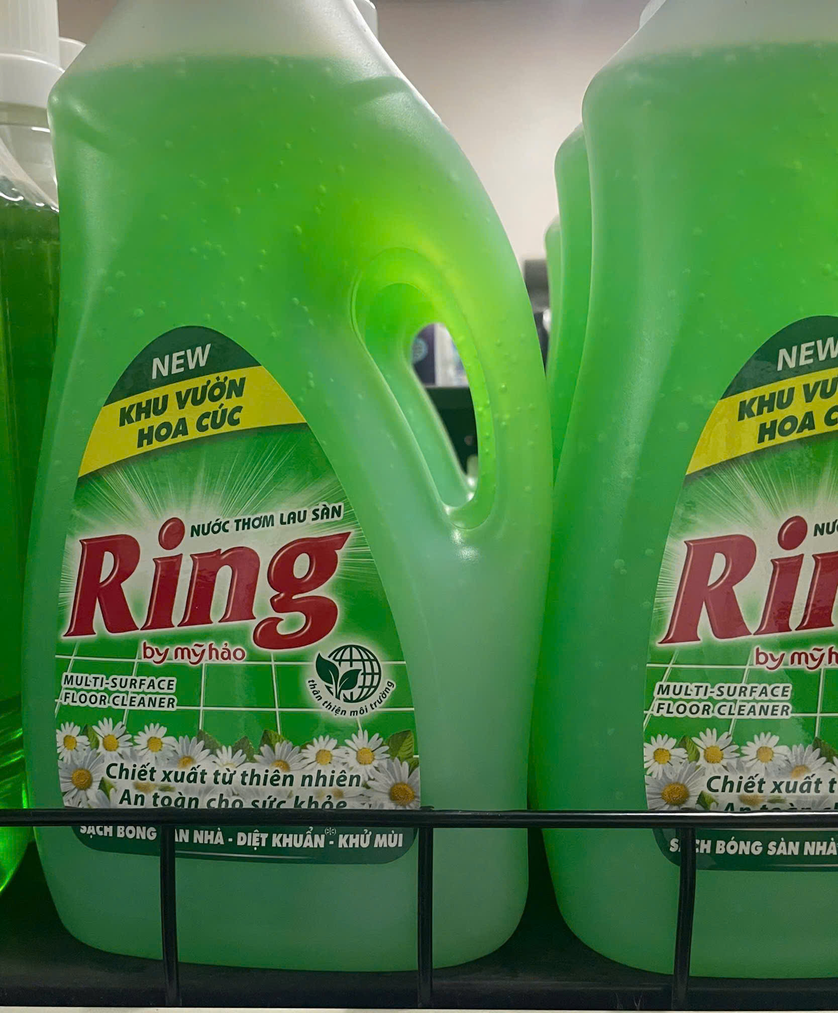 Nước Lau Sàn Tinh Dầu Thiên Nhiên Ring Hương Hoa Cúc 